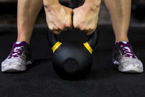 KETTLEBELL ŻELIWNY PRO ZESTAW PROUD