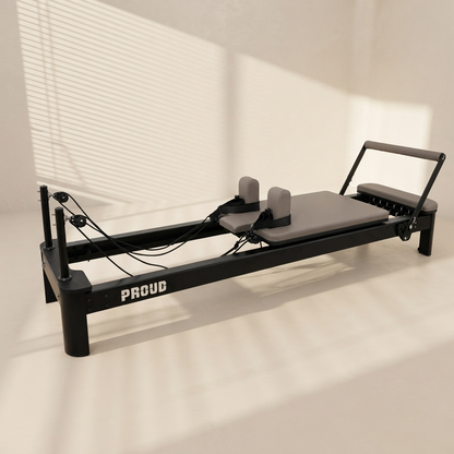 REFORMER DO PILATESU MOKKA PROUD AXIS