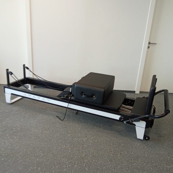 REFORMER DO PILATESU